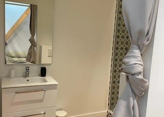 Ornano 3* بوردو